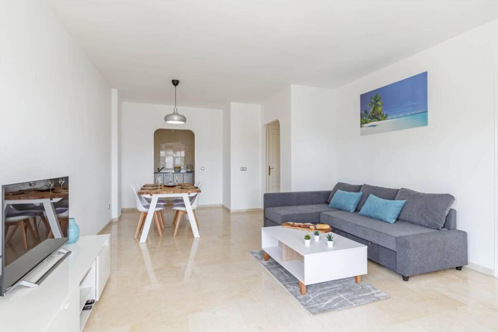 Stylish One Bed Apartment At Matchroom Country Club 丰希罗拉 外观 照片