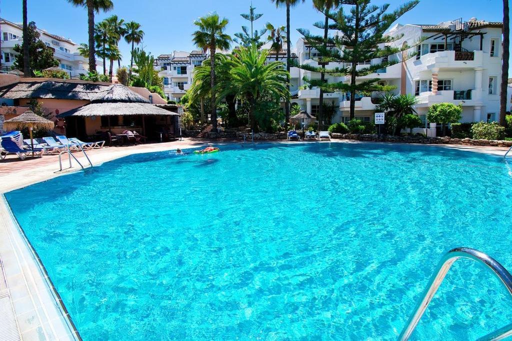 Stylish One Bed Apartment At Matchroom Country Club 丰希罗拉 外观 照片